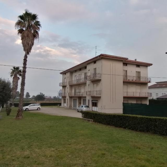 Casa A Due Passi Dal Mare Apartment Cupra Marittima Exterior foto
